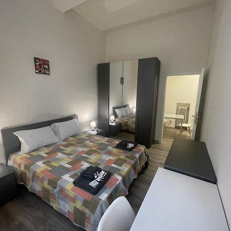 Ferienwohnung La Violetta Di Parma // Del Ducato Exterior foto